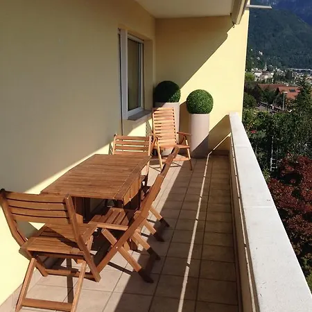 Apartment Swiss Riviera Elegance