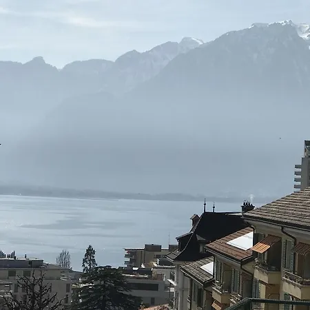 Apartment Swiss Riviera Elegance